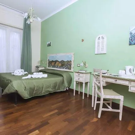 Stupor Mundi Bed & Breakfast 3*